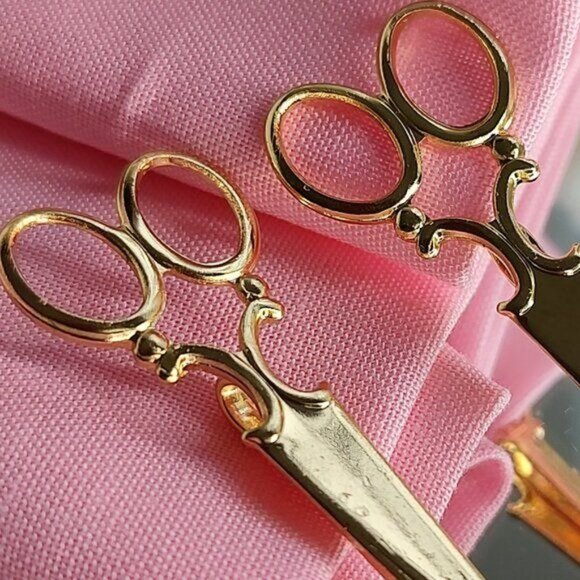 Hair Clips Gold Scissors set of 2  Hair Pin Novelty - Picture 3 of 8